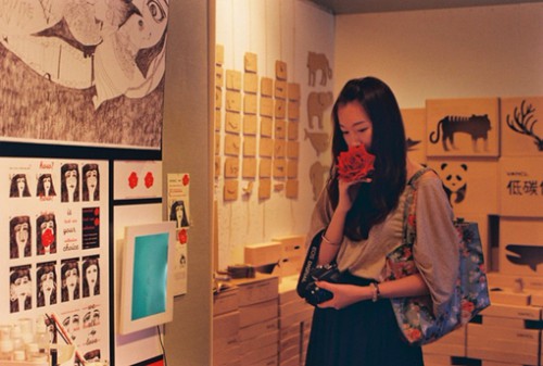 在路上遇见最深的红尘