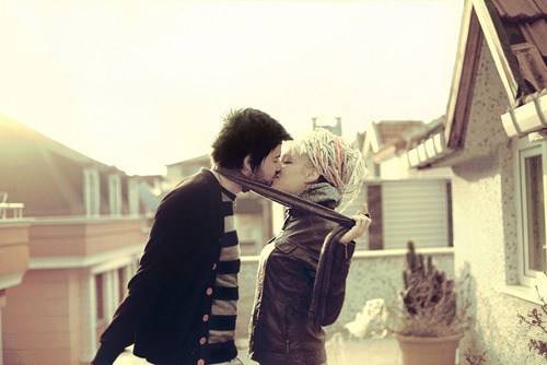 爱是观望,情是参与 爱是观望,情是参与