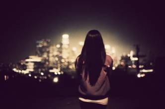 种种都是我想忘却却深记于心